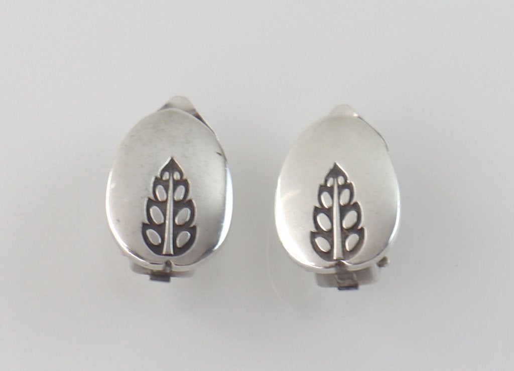 Oorclips zilver Georg Jensen, Gundolph Albertus jaren '50, Ophalen of Verzenden, Zilver, Oorbellen