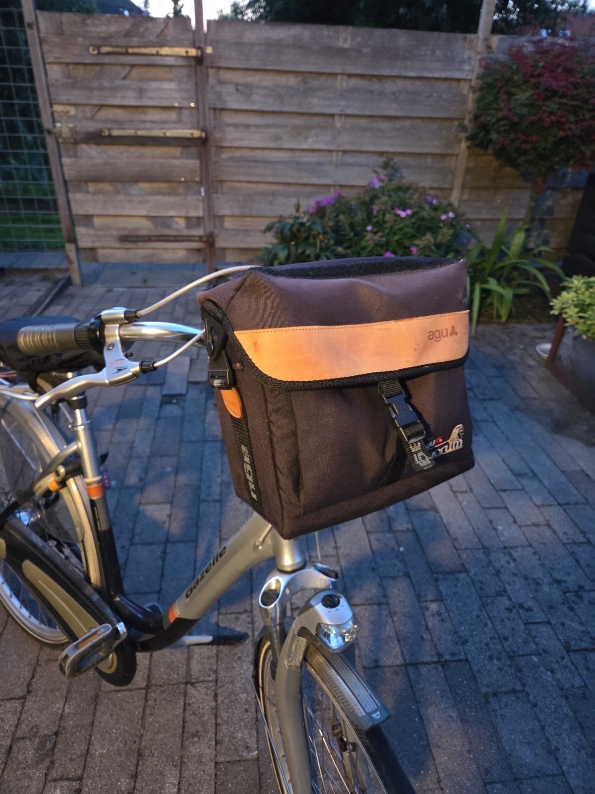AGU Quorum stuurtas met Klickfix adapter, Fietsen en Brommers, Fietsaccessoires | Fietstassen, Ophalen of Verzenden, Gebruikt