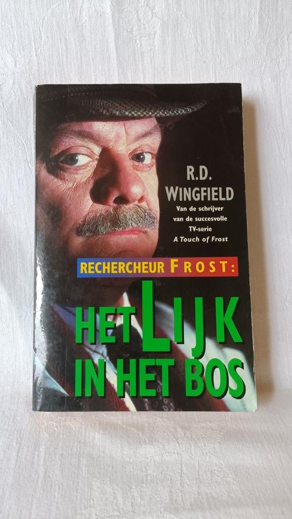 Wingfield, R.D. - Het lijk in het bos, Ophalen of Verzenden, Gelezen, R.D. Wingfield