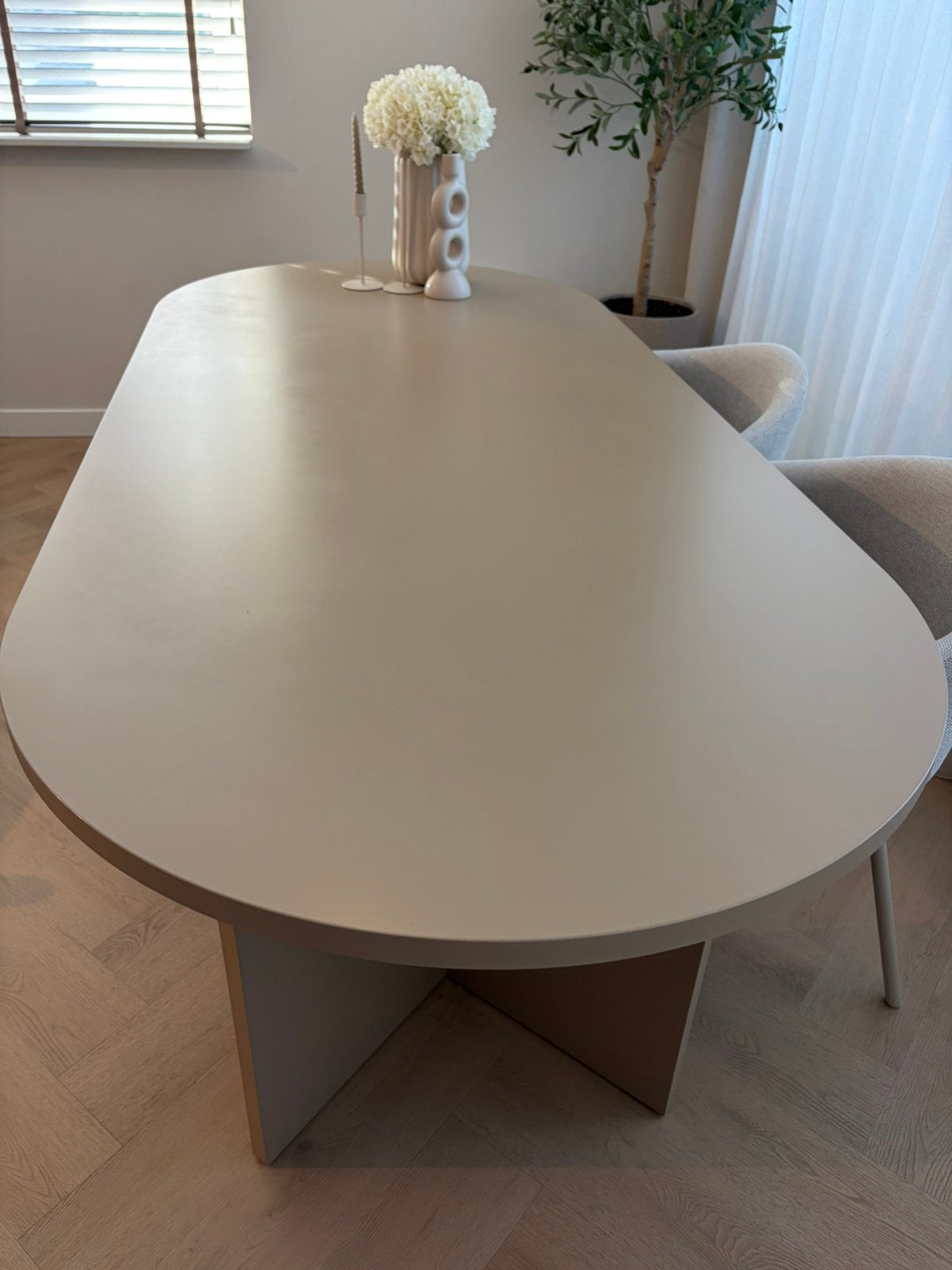 Ovale eettafel te koop, Huis en Inrichting, Ophalen, 200 cm of meer, 50 tot 100 cm, Zo goed als nieuw