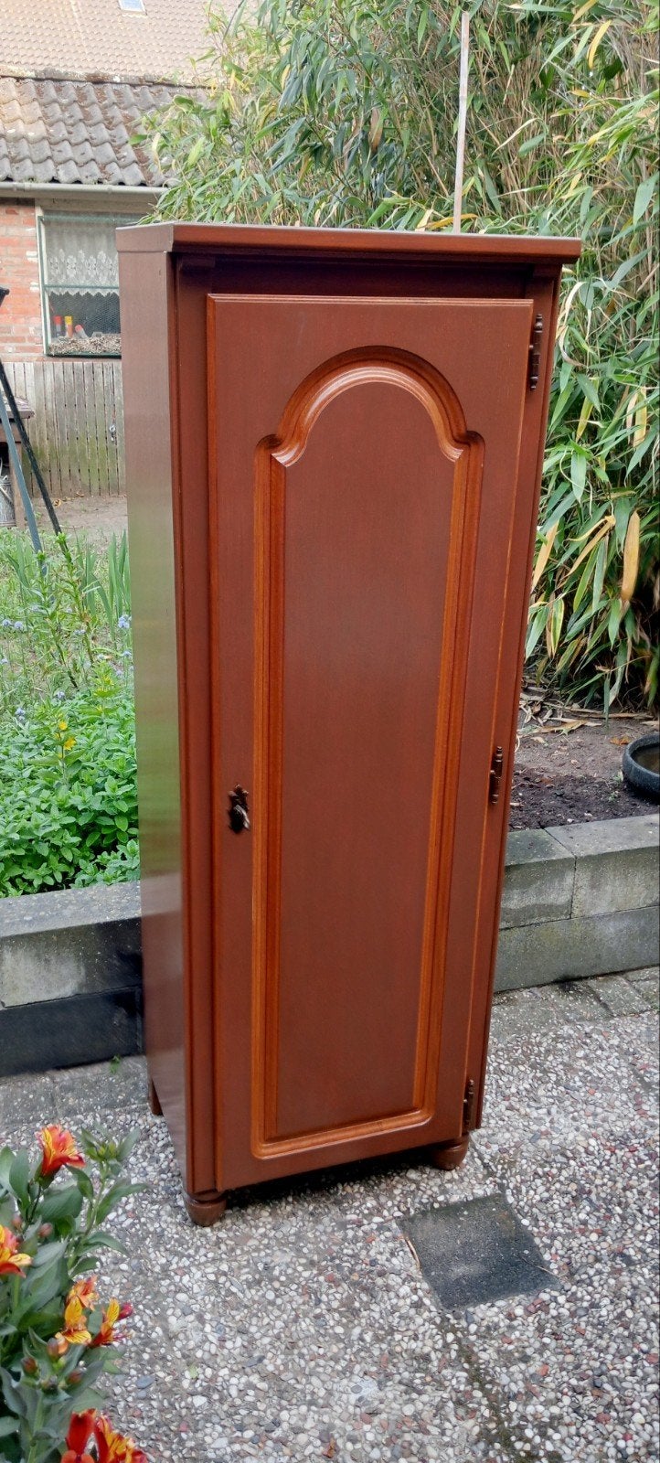 Wapenkast (eiken ), Ophalen, Zo goed als nieuw
