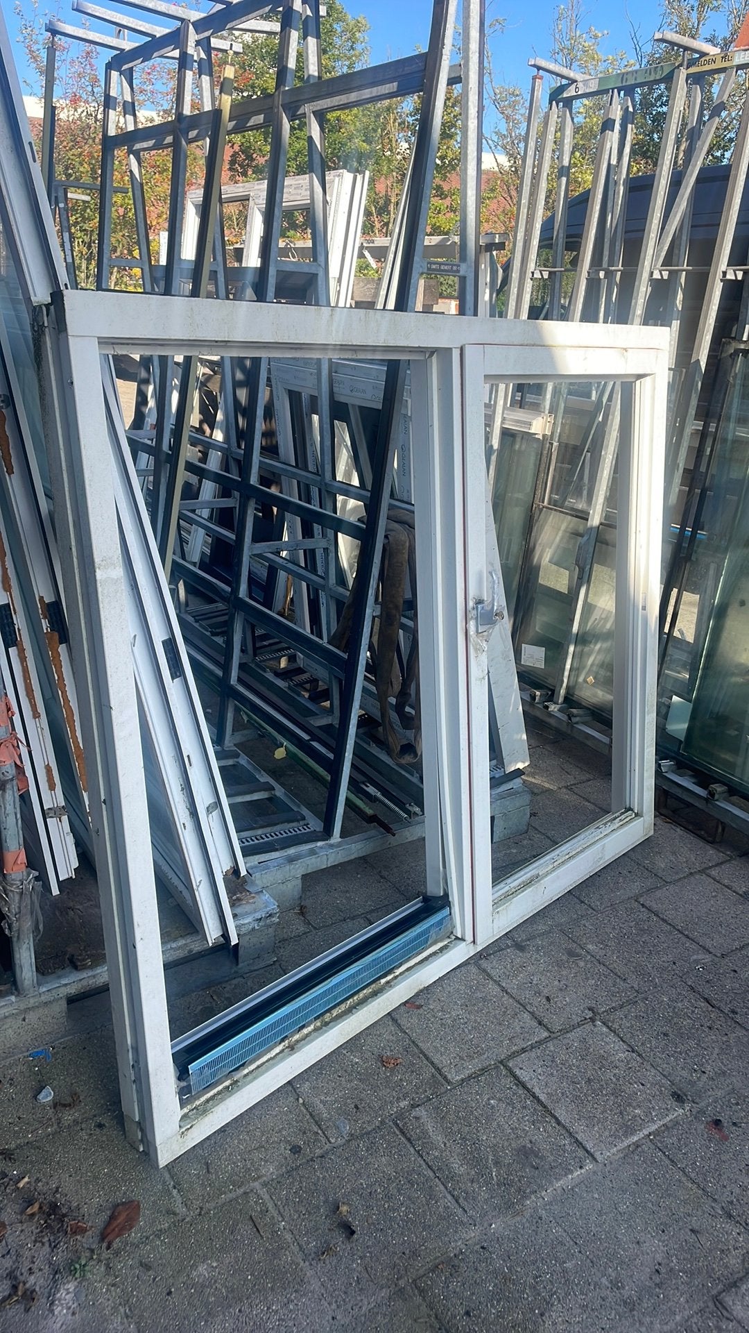Hardhouten raamkozijn 188x156