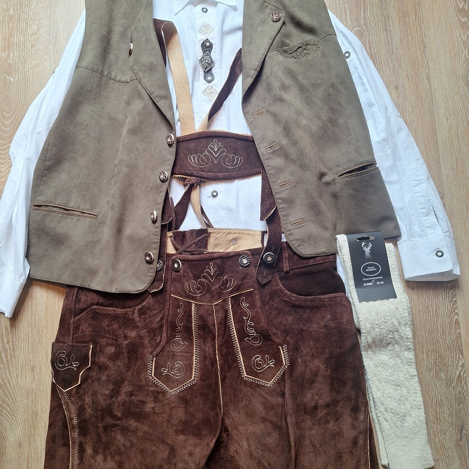Lederhose 56 gilet overhemd kousen oktoberfeest, Ophalen of Verzenden, Zo goed als nieuw, Maat 56/58 (XL)