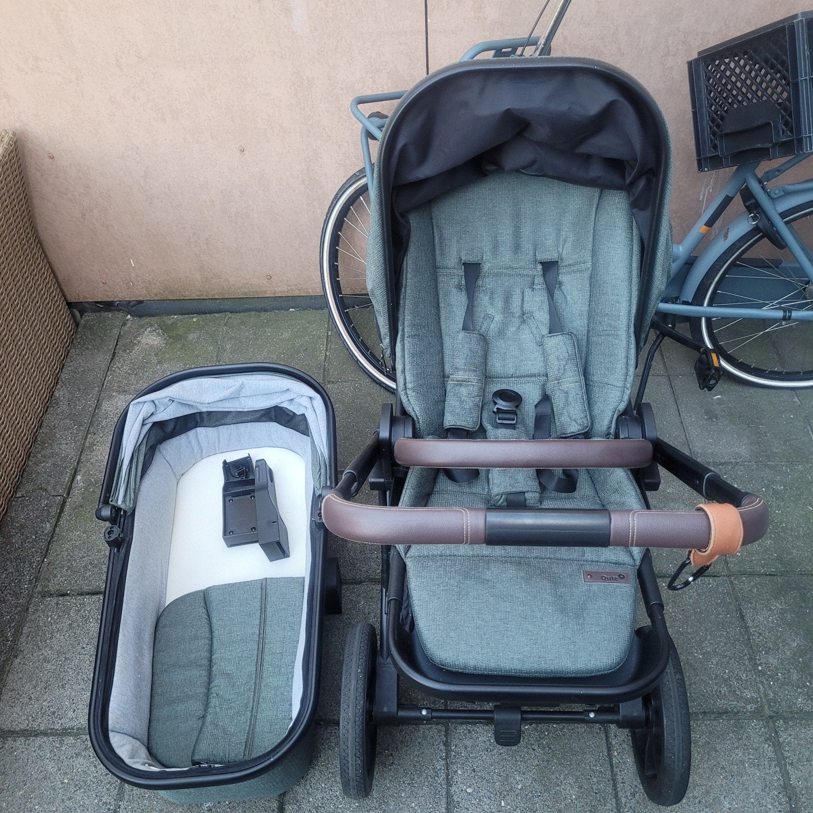 Complete Qute kinderwagen met reiswieg en voetenzak, Ophalen