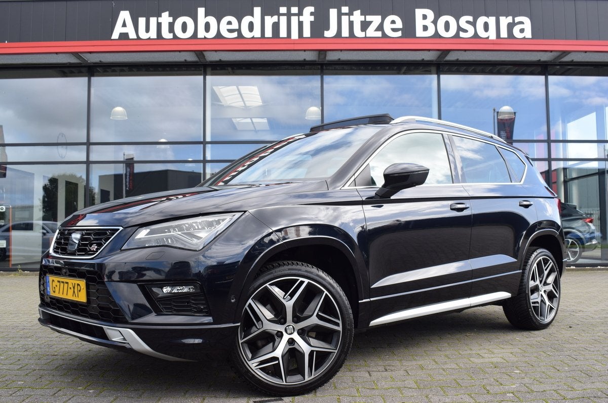 SEAT Ateca 1.5 TSI FR Business Intense LED | Panoramadak | V, Auto's, Voorwielaandrijving, 4 cilinders, Ateca, Zwart