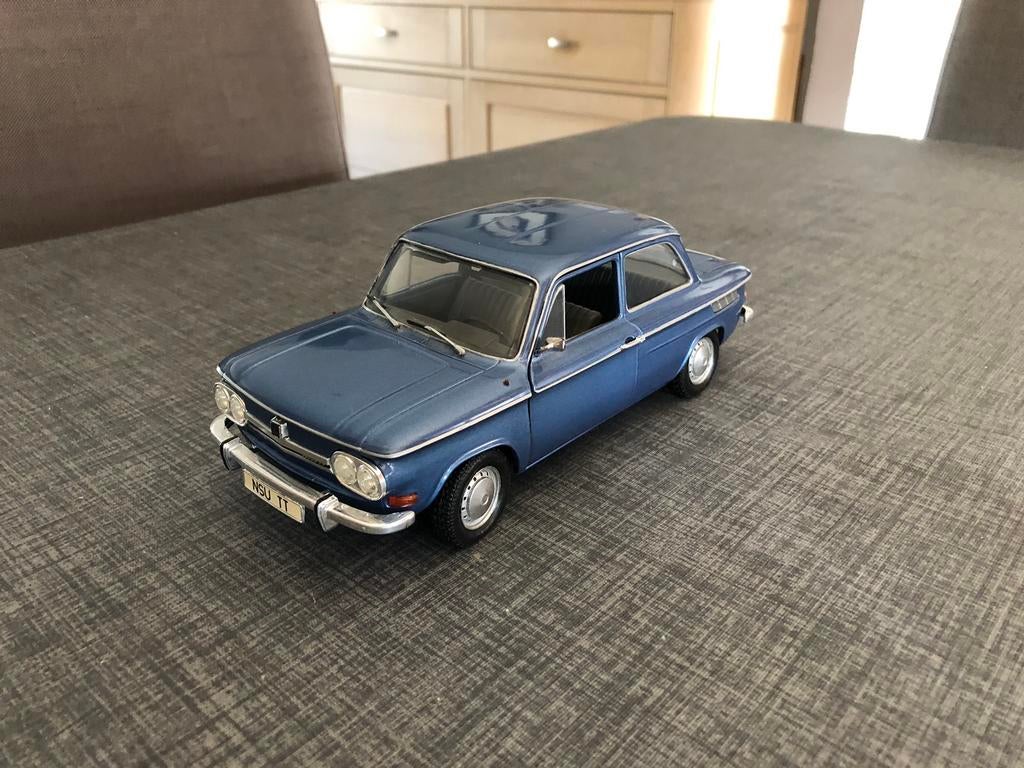 Revell 1/18 nsu tt blauw lees tekst, Ophalen, Zo goed als nieuw, Auto, Revell