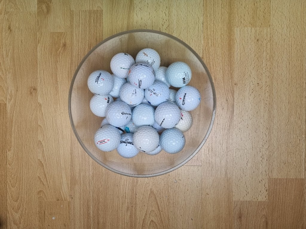 27 golfballen, Sport en Fitness, Ophalen of Verzenden, Gebruikt, Bal(len)