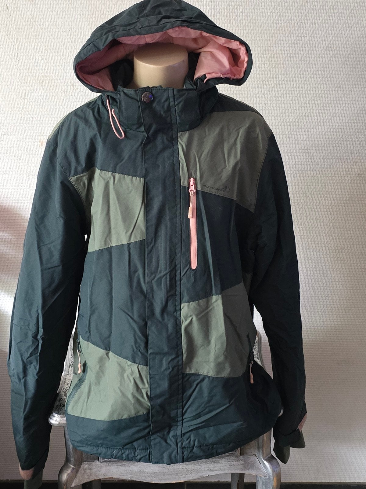 Mountain Peak outdoor meisjes jas - Maat 176, Kinderen en Baby's, Kinderkleding | Maat 176, Gebruikt, Ophalen of Verzenden, Jas
