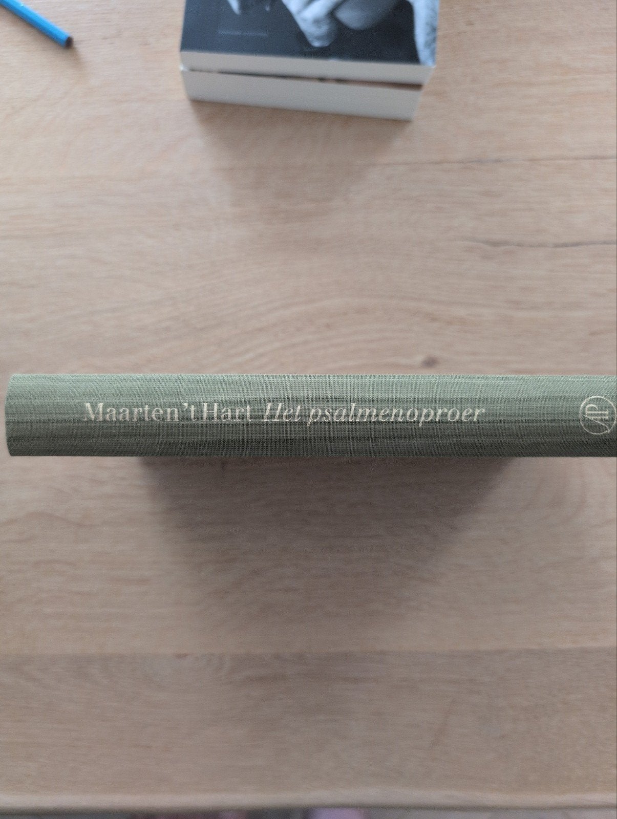 Maarten 't Hart - Het psalmenoproer, Boeken, Ophalen of Verzenden, Zo goed als nieuw, Maarten 't Hart, Nederland