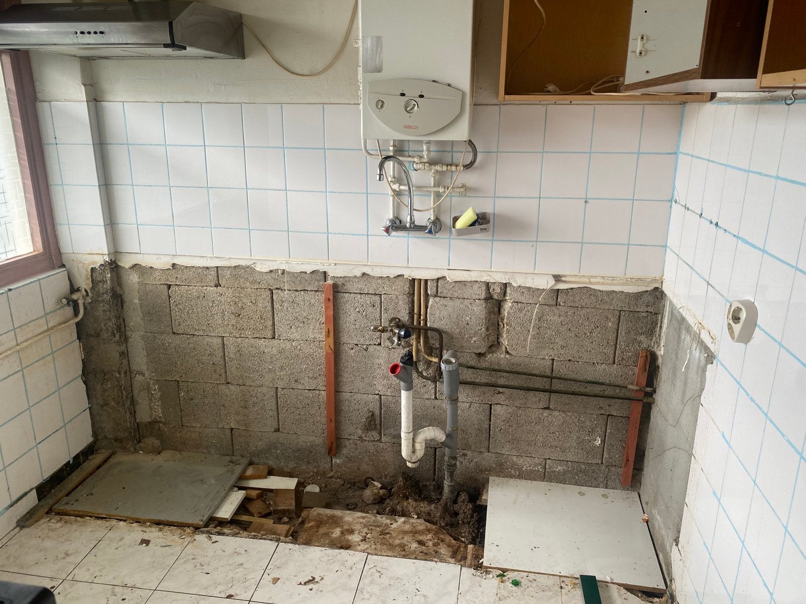 Wij installeren keukens., Huis en Inrichting, Ophalen of Verzenden, Zo goed als nieuw, Wit