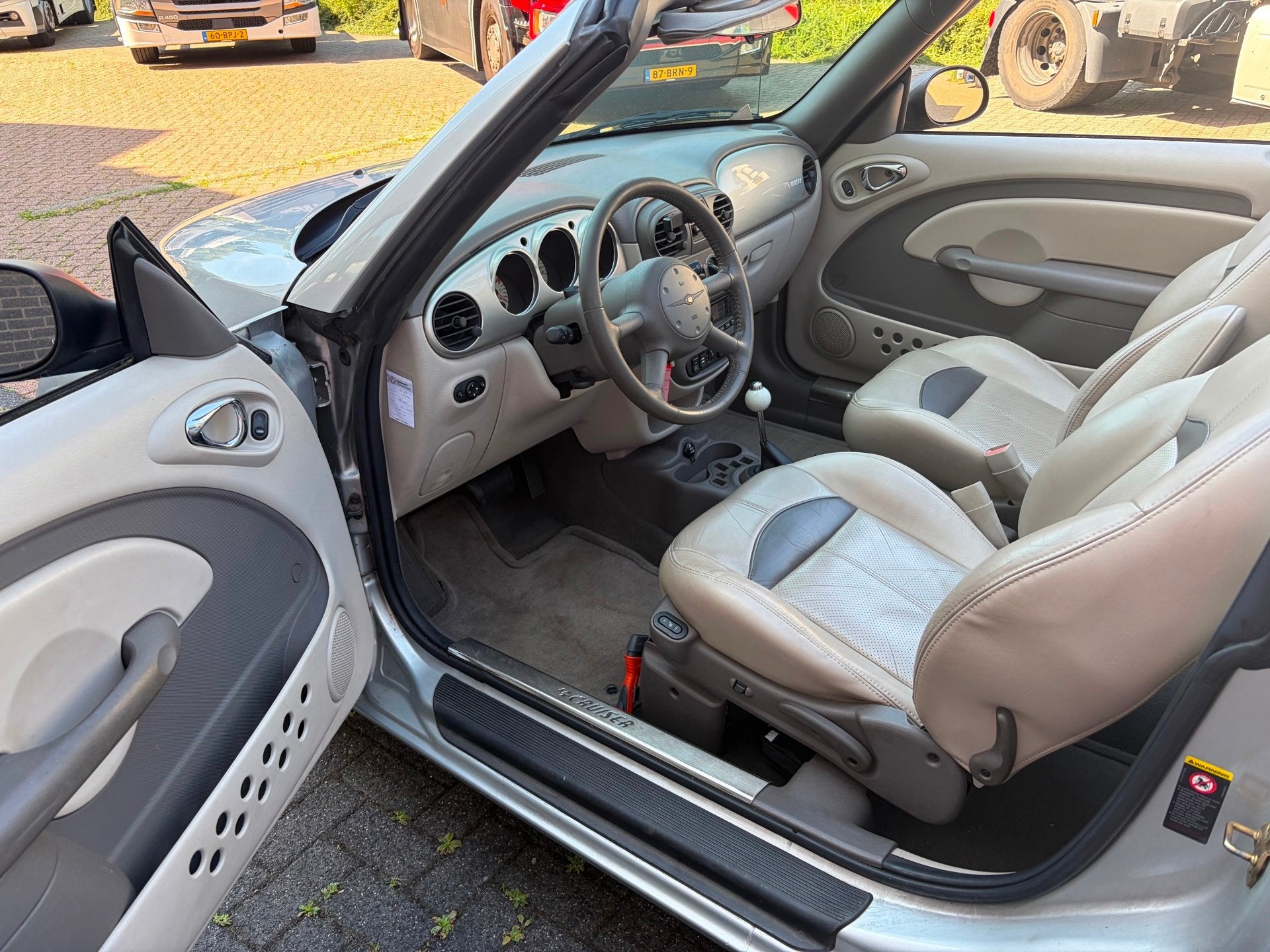 Chrysler PT Cruiser Cabrio 2.4i Limited / automaat / trekaak, Auto's, Chrysler, 450 kg, Gebruikt, Cabriolet, 4 stoelen