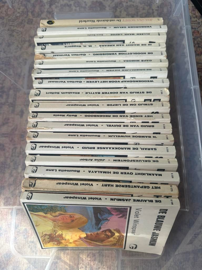 17 Witte Raven pockets & 2 Story romans - Diverse auteurs, Boeken, Romans, Ophalen of Verzenden, Gelezen