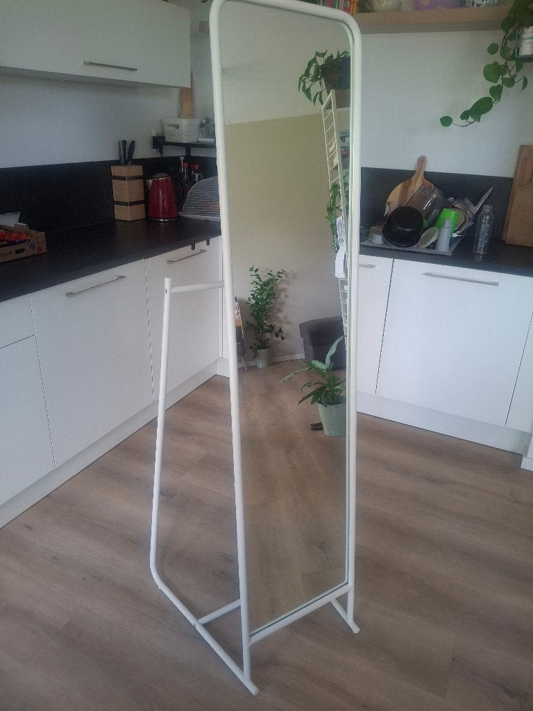 Knapper Spiegel Ikea wit, Huis en Inrichting, Woonaccessoires | Spiegels, Ophalen, Minder dan 50 cm, Gebruikt, 150 tot 200 cm