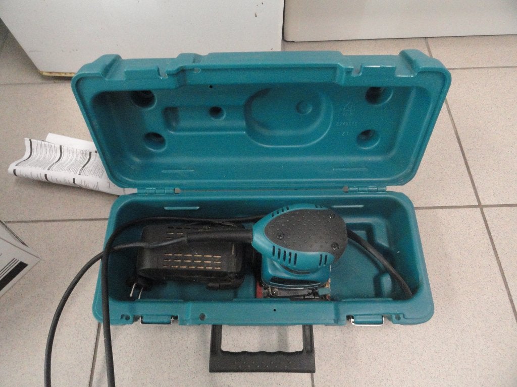 Makita vlakschuurmachine BO4556K, Ophalen of Verzenden, Zo goed als nieuw, Minder dan 600 watt, Vlakschuurmachine