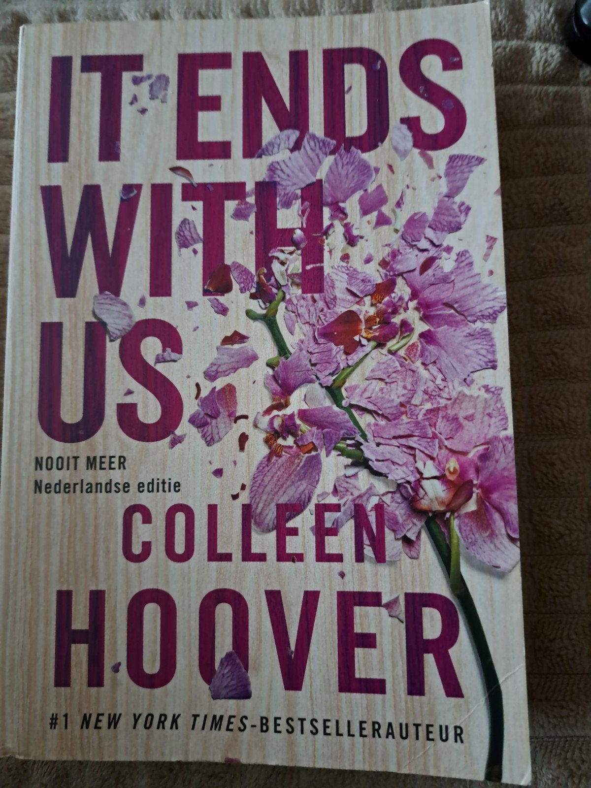 It Ends With Us - Colleen Hoover (Nederlandse editie), Ophalen of Verzenden, Zo goed als nieuw, Colleen Hoover, Nederland
