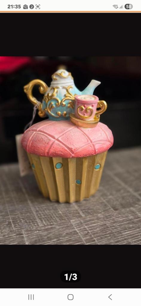 Decoratieve cupcake met theepot en kopje, Meerkleurig, Overige stijlen, Nieuw, Ophalen of Verzenden