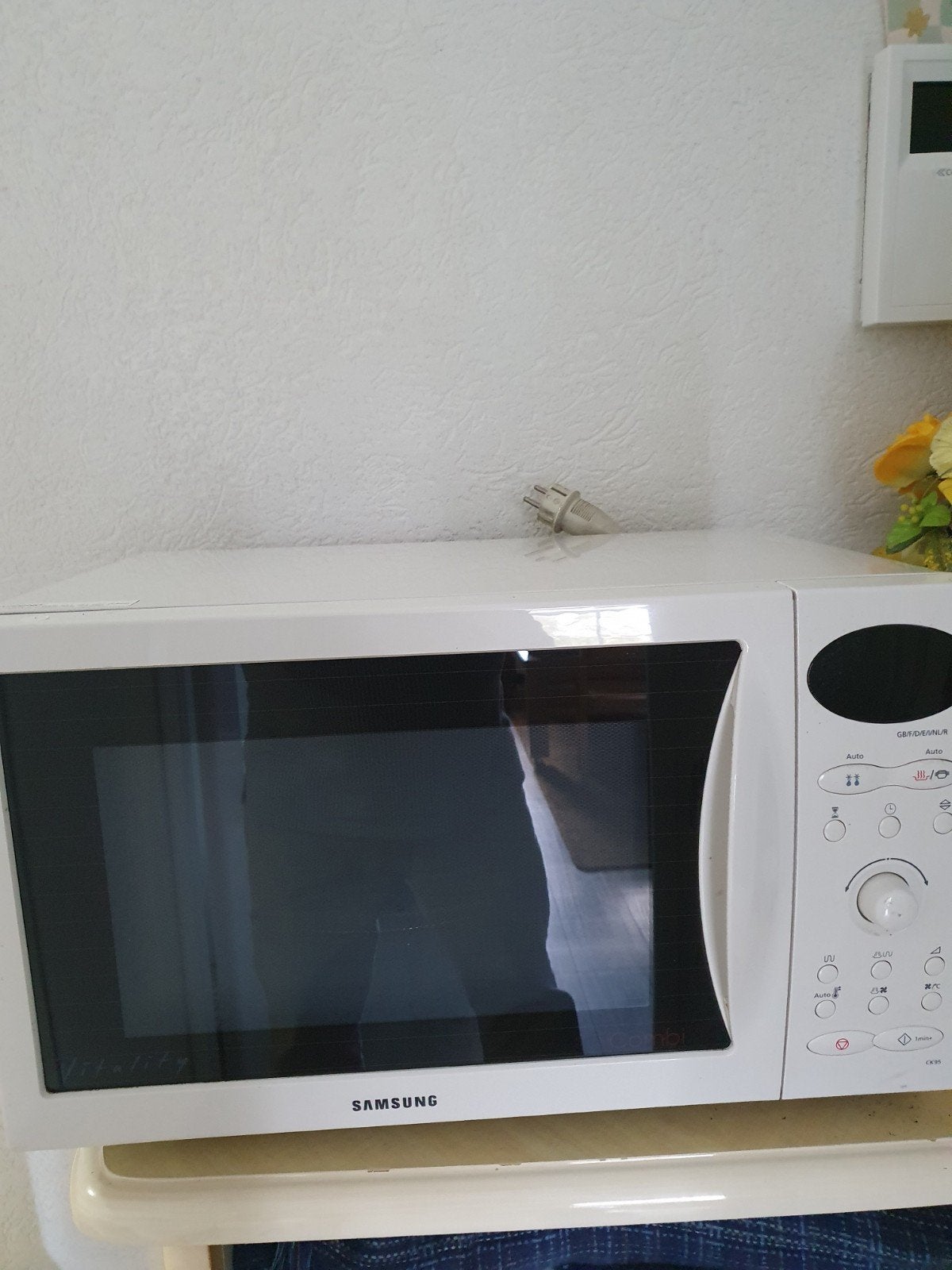 Samsung Magnetron CK95 - Wit, met draaiplateau, Gebruikt, Ophalen of Verzenden, Magnetron, Draaiplateau