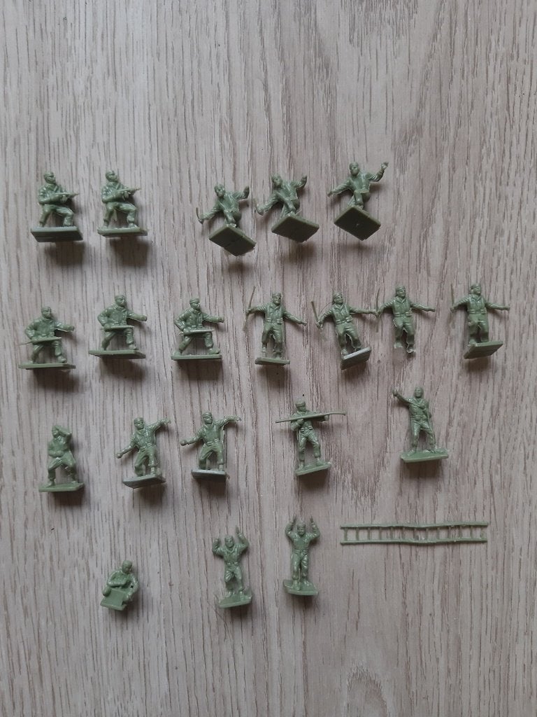 Airfix schaal 1/76: Commandos ww2 (01732), Verzenden, Gebruikt, 1:50 of kleiner, Figuur of Figuren