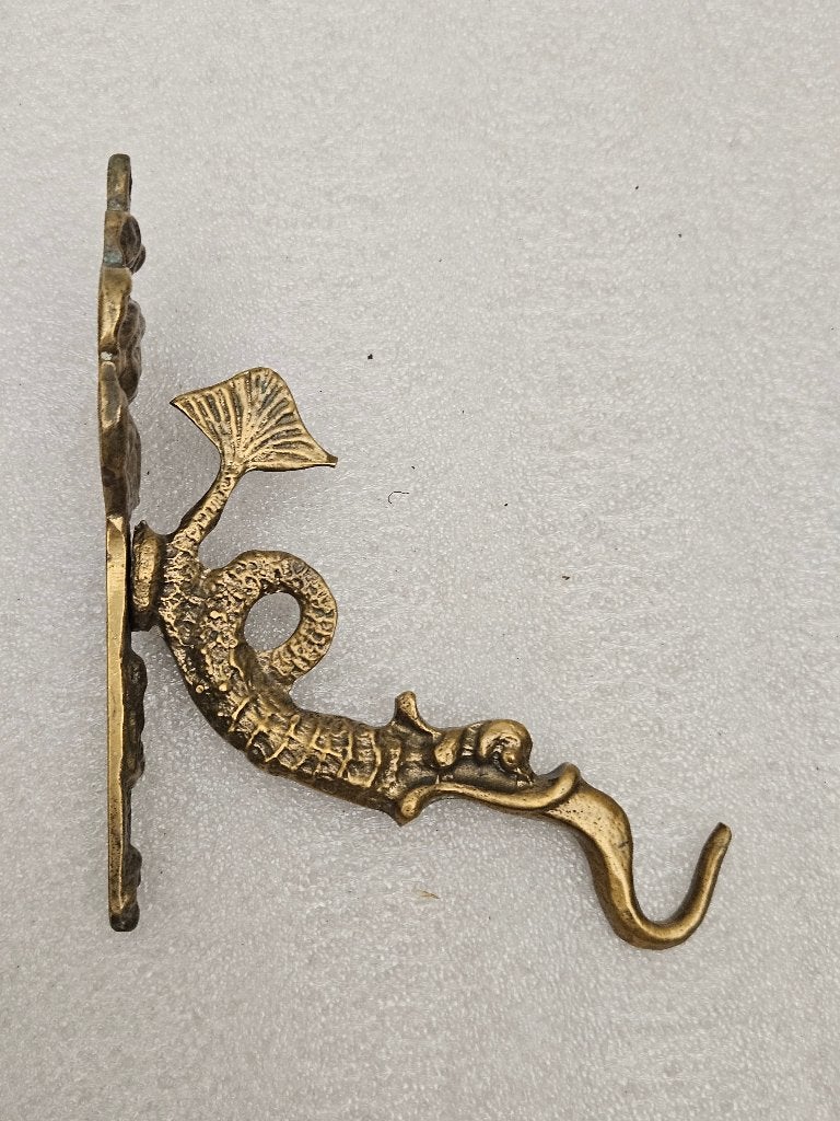 Kapstok / muurhaak met mythologische zeedraak of vis (Lot 1), Huis en Inrichting, Wandkapstok, Gebruikt, Ophalen of Verzenden