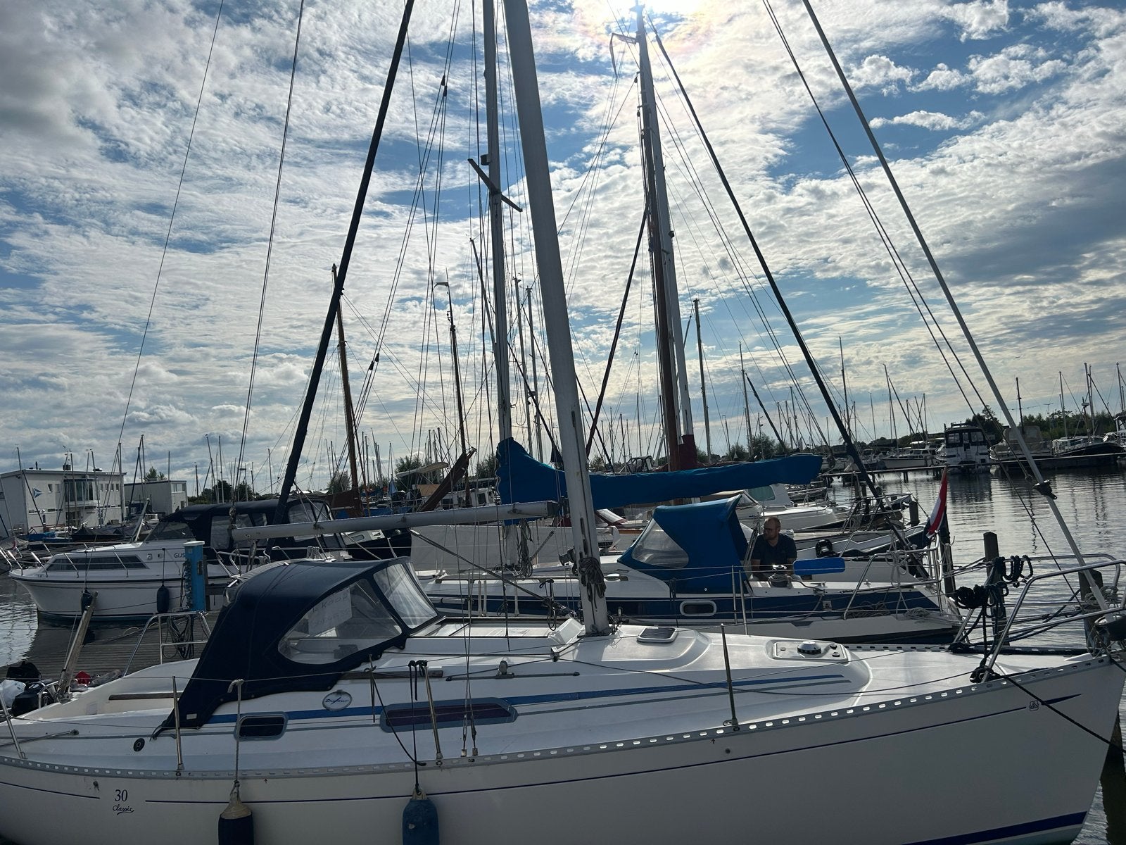 Dufour 30 Classic - Perfect voor Toertochten, Watersport en Boten, 9 m, Gebruikt, Binnenboordmotor, 1.80 meter