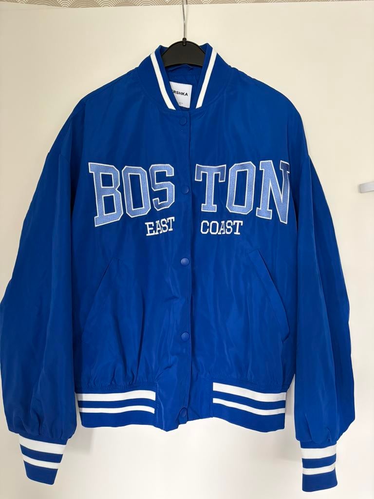 Bershka maat S  Boston bomber jack blauw, Kleding | Dames, Ophalen of Verzenden, Zo goed als nieuw, Maat 36 (S), Blauw