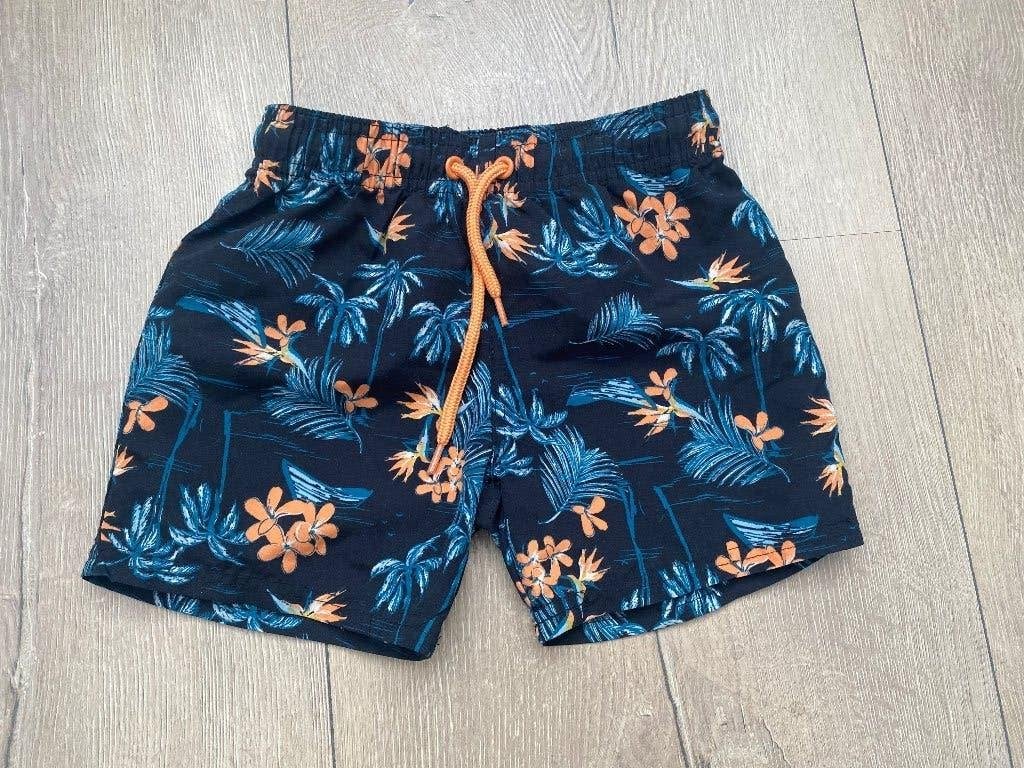 Korte broek draagmaat 98/104, Broek, Zeeman, Ophalen of Verzenden, Zo goed als nieuw