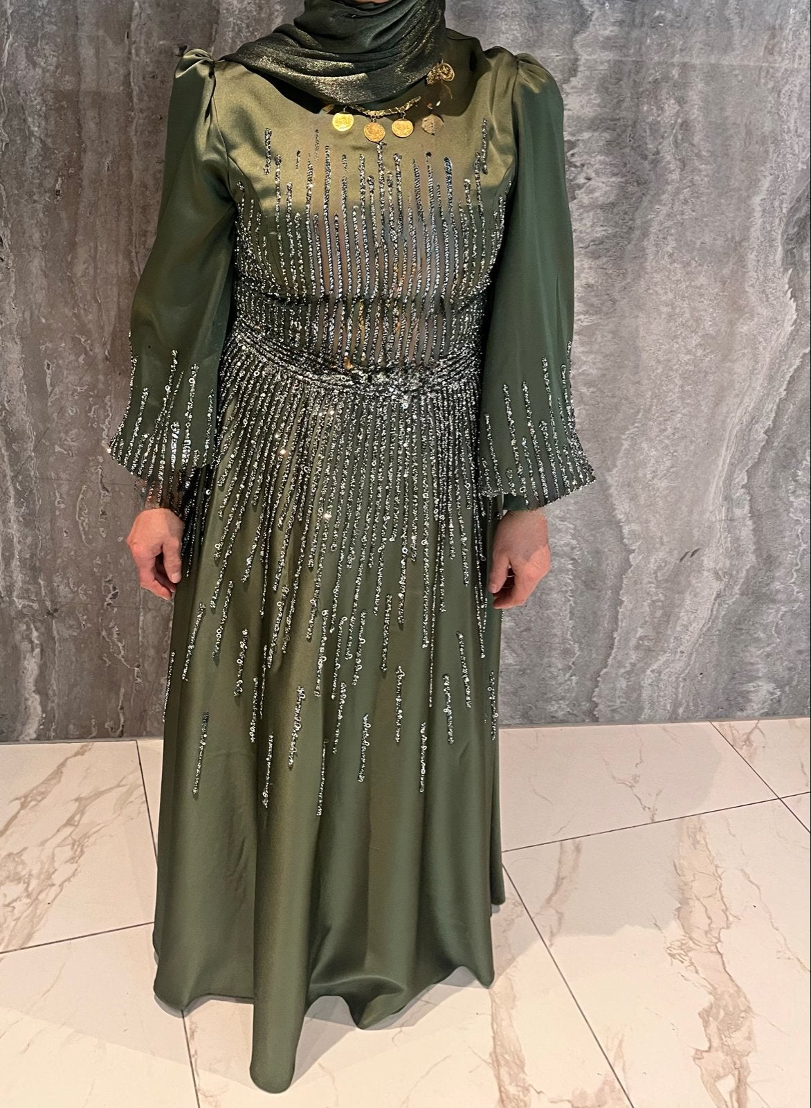 Elegante Avondjurk met Pailletten - Maat 42/44, Kleding | Dames, Maat 42/44 (L), Ophalen of Verzenden, Zo goed als nieuw, Onder de knie