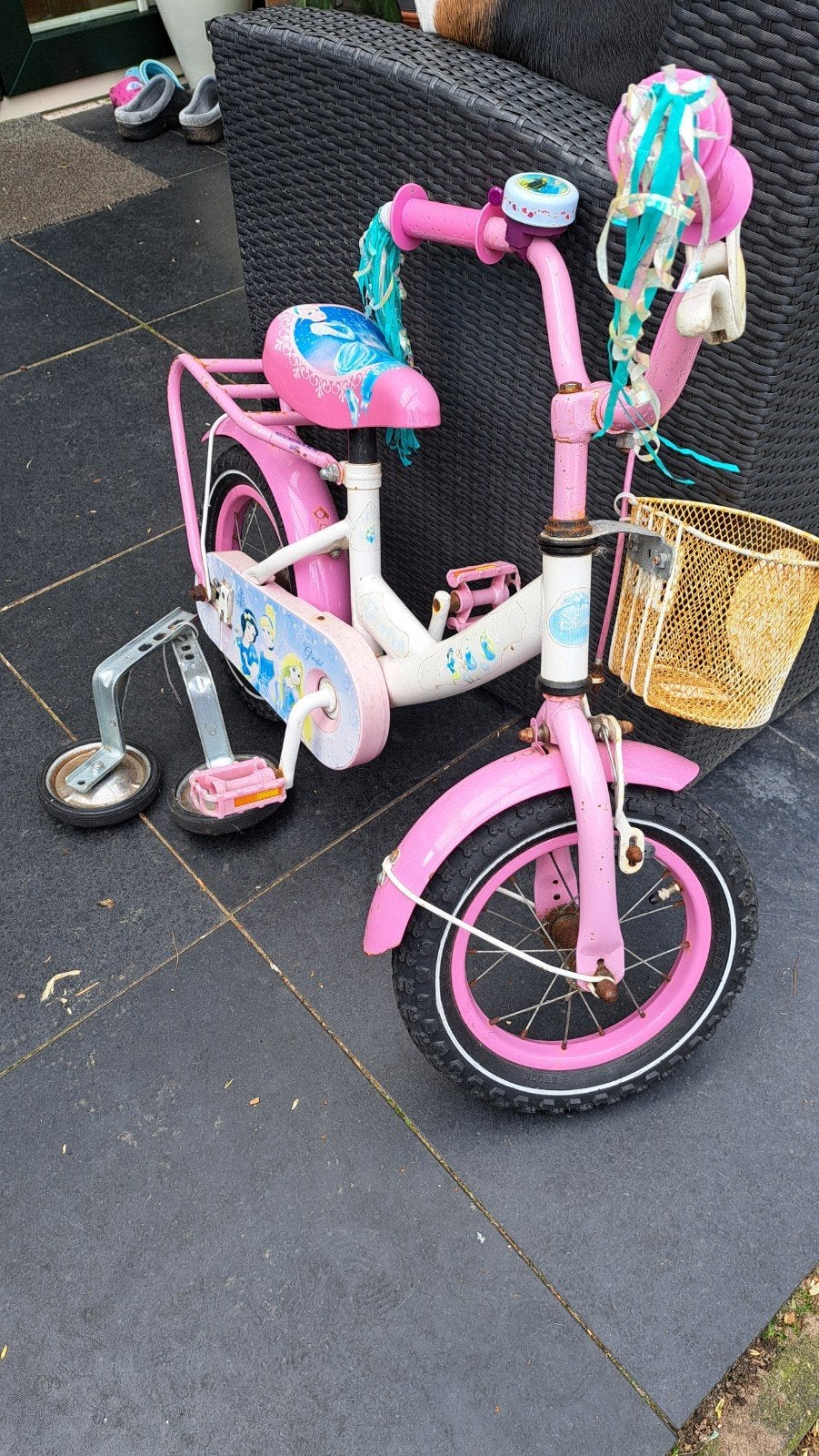 Fietsje 12 inch met zijwieltjes, Ophalen, Gebruikt, Minder dan 16 inch, Zijwieltjes