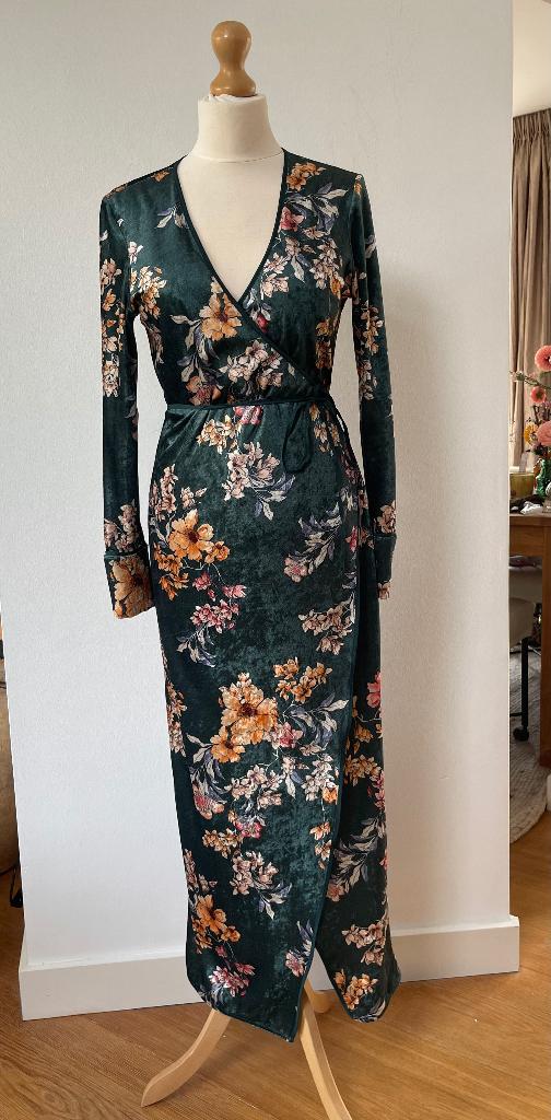 ZARA viral velvet kimono wrap dress emerald green maxi M, Maat 38/40 (M), Verzenden, Zara, Zo goed als nieuw