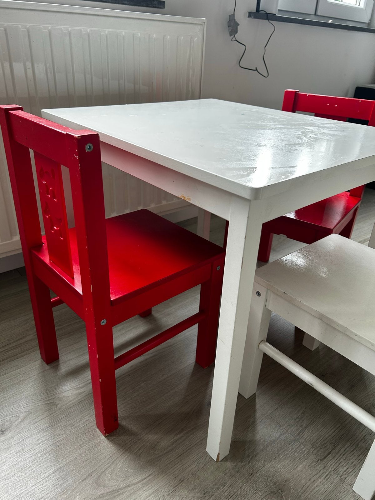 Gratis Kinder tafel met stoeltjes, Ophalen, Gebruikt, Tafel(s) en Stoel(en)