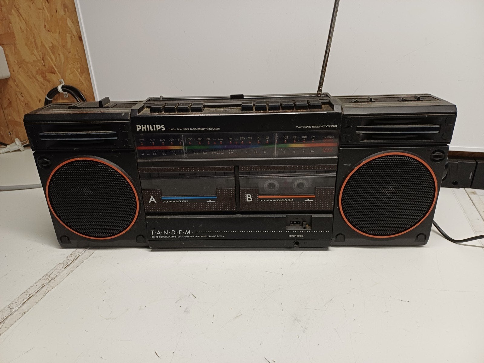 Philips D8334/05R Boombox Jaren '80 - Defect voor onderdelen, Ophalen of Verzenden, Niet werkend, Radio
