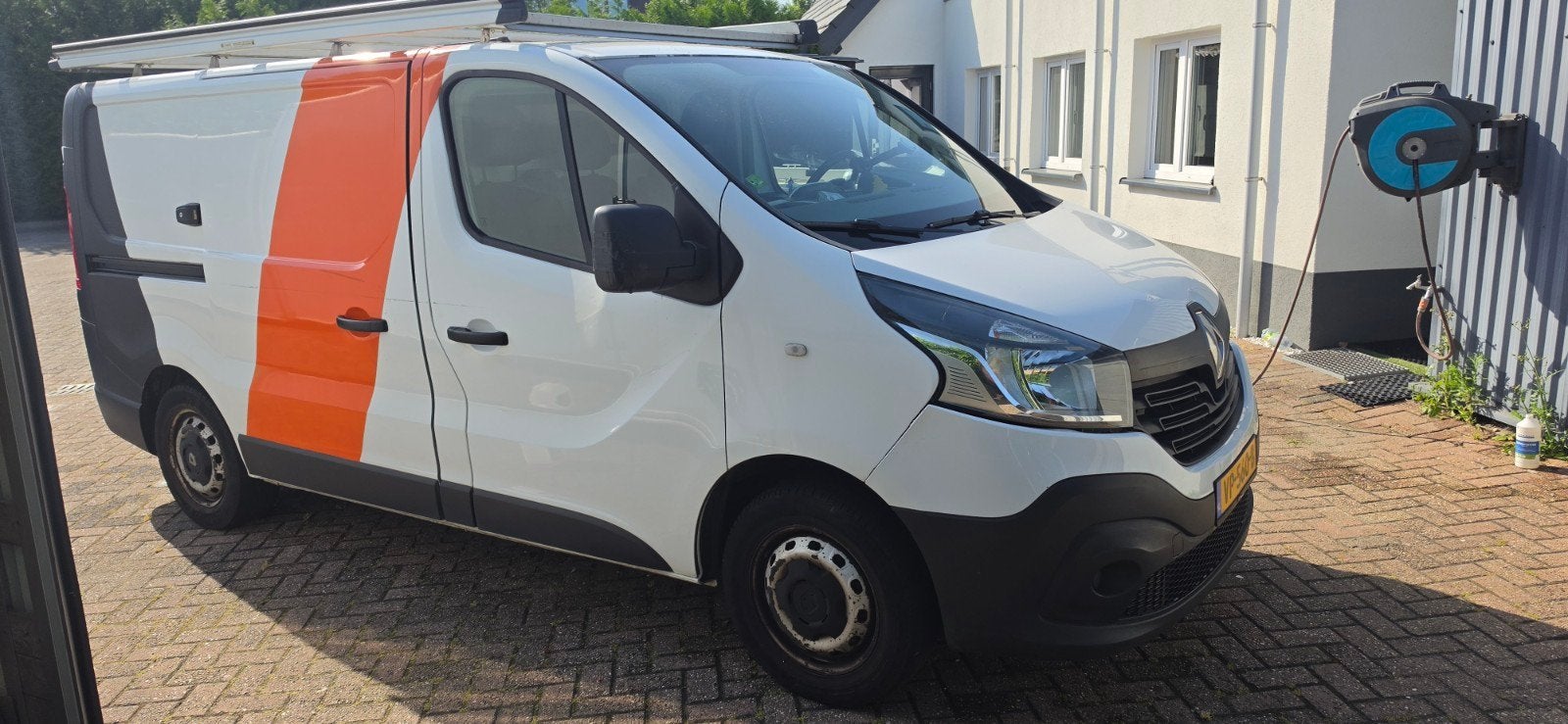 Renault Trafic 1.6 DCI 85KW 2015, Auto's, Euro 5, 15 km/l, Zwart, 4 cilinders