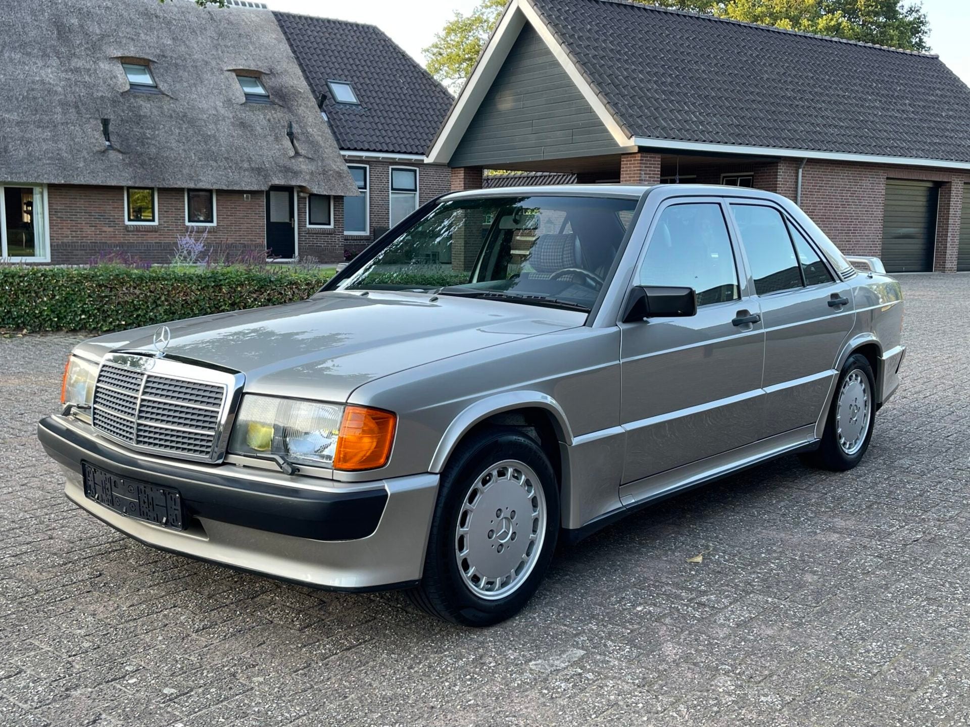 Mercedes-Benz 190-serie 2.3-16 in zeer mooie staat, foto 3