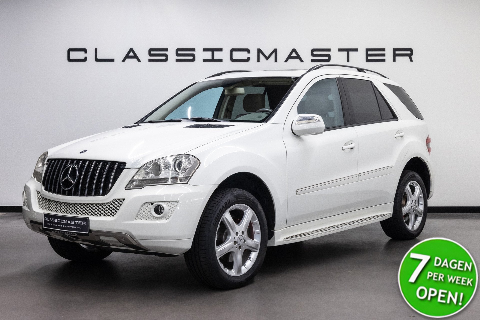 Mercedes-Benz M-Klasse 350 Fiscale waarde € 8.000,-, Automaat, Gebruikt, Beige, Wit