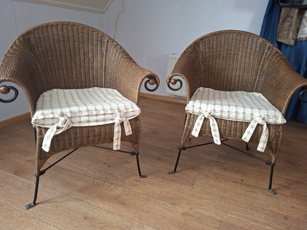 Twee rieten stoelen met kussentjes, Ophalen, Gebruikt, Twee, Bruin