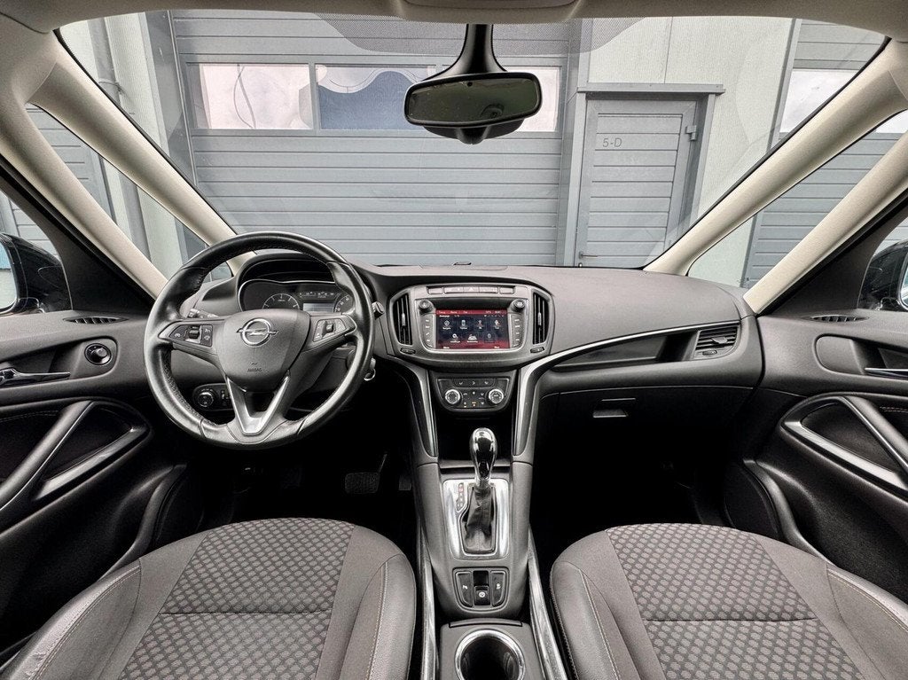 Opel Zafira 1.4 - 140pk Turbo Innovation | 7 PERSOONS | AUTO, Auto's, Opel, 15 km/l, 4 cilinders, Zwart, Bedrijf
