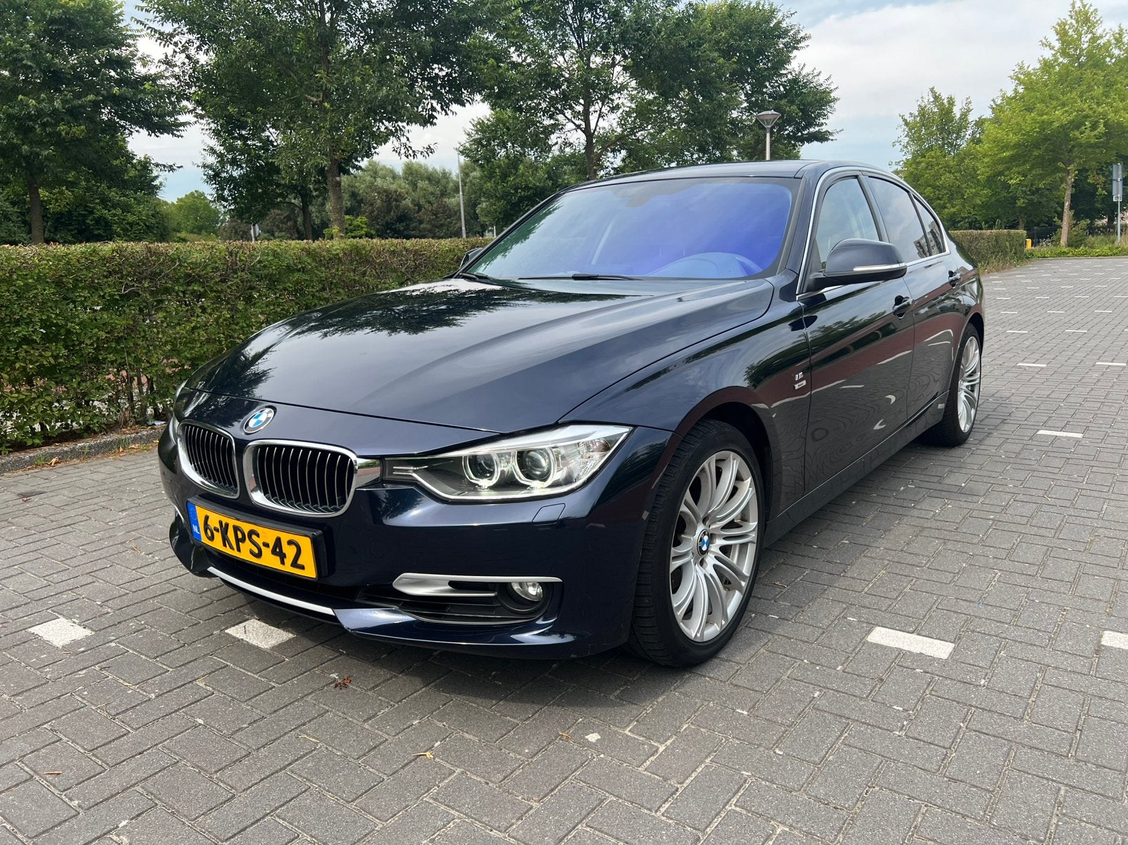 BMW 3-Serie 320i Modern Line - Vele opties, Achterwielaandrijving, 4 cilinders, Blauw, Origineel Nederlands