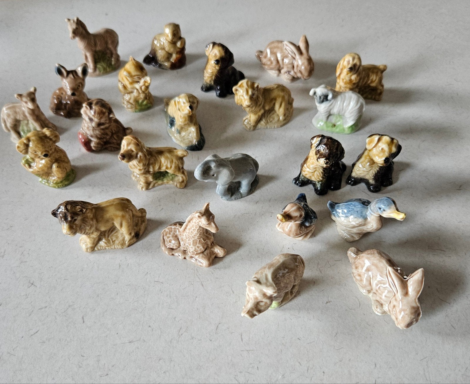 Vintage Wade England Whimsies - 23 stuks, Ophalen of Verzenden, Gebruikt, Hond of Kat, Beeldje of Figuurtje