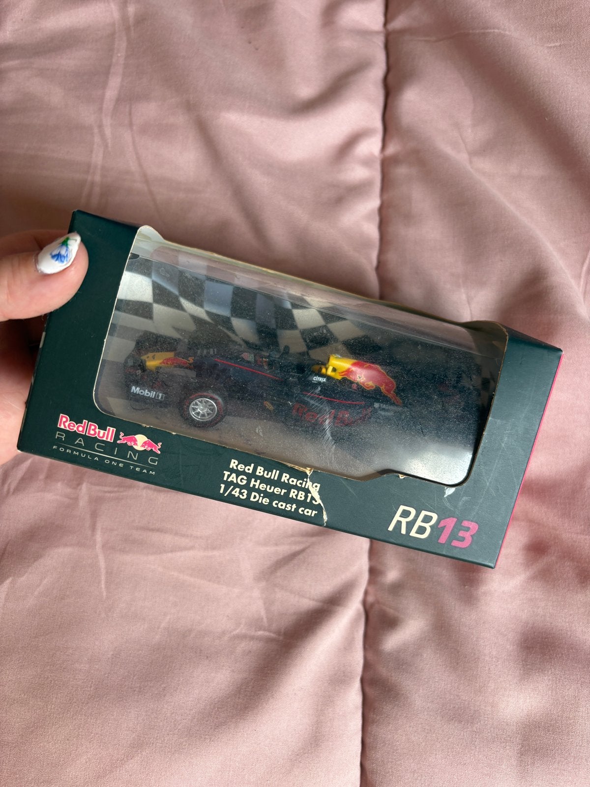 Red bull RB13, Ophalen of Verzenden, Zo goed als nieuw, Bburago