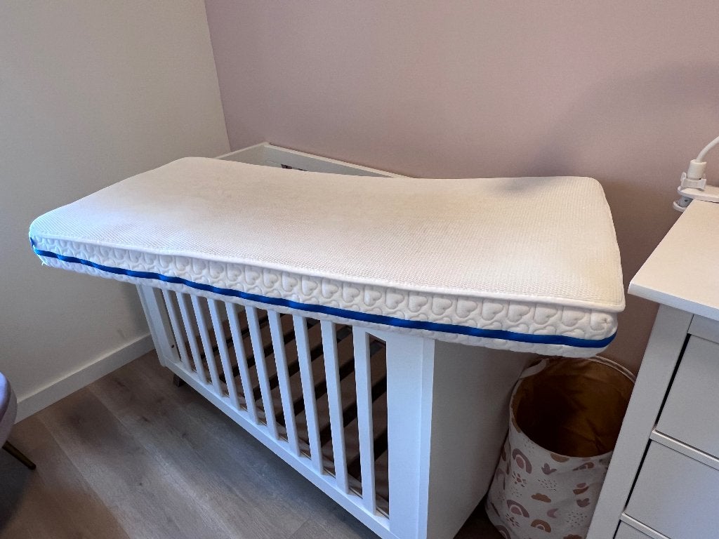 Aerosleep mattress evolution 120x60 + protector, Ophalen, Zo goed als nieuw, Ledikant