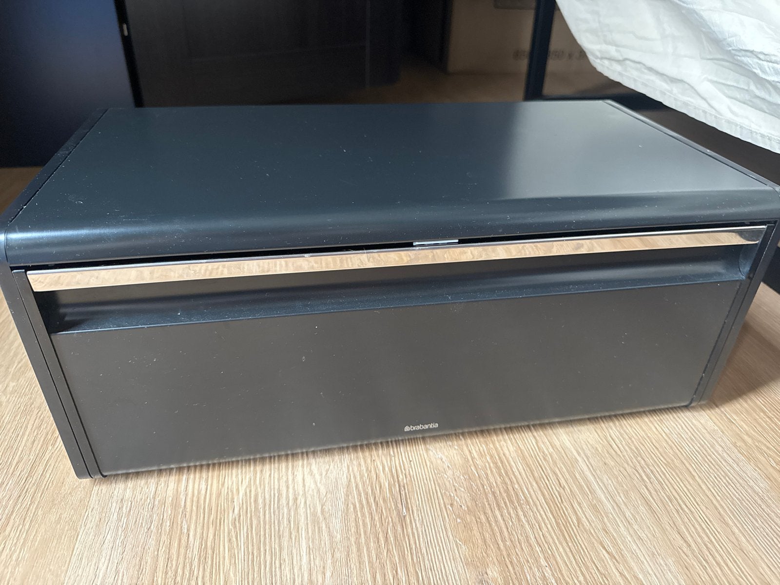 Brabantia broodtrommel zwart met klepdeksel, Ophalen, Gebruikt, Zwart, Broodtrommel
