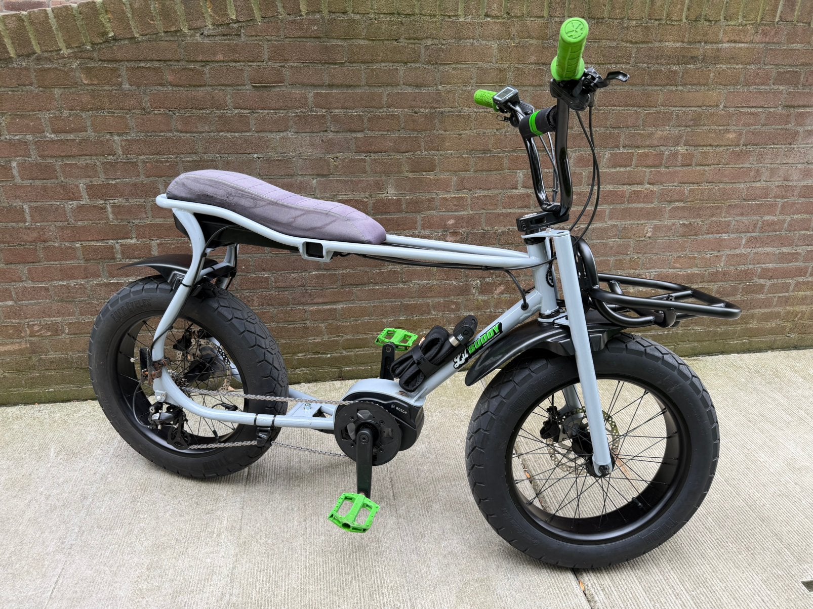 Kwalitatieve Fatbike: Ruff Cycles Lil Buddy | BOSCH | 300wh, Fietsen en Brommers, Elektrische fietsen, Ophalen, Gebruikt, 30 tot 50 km per accu