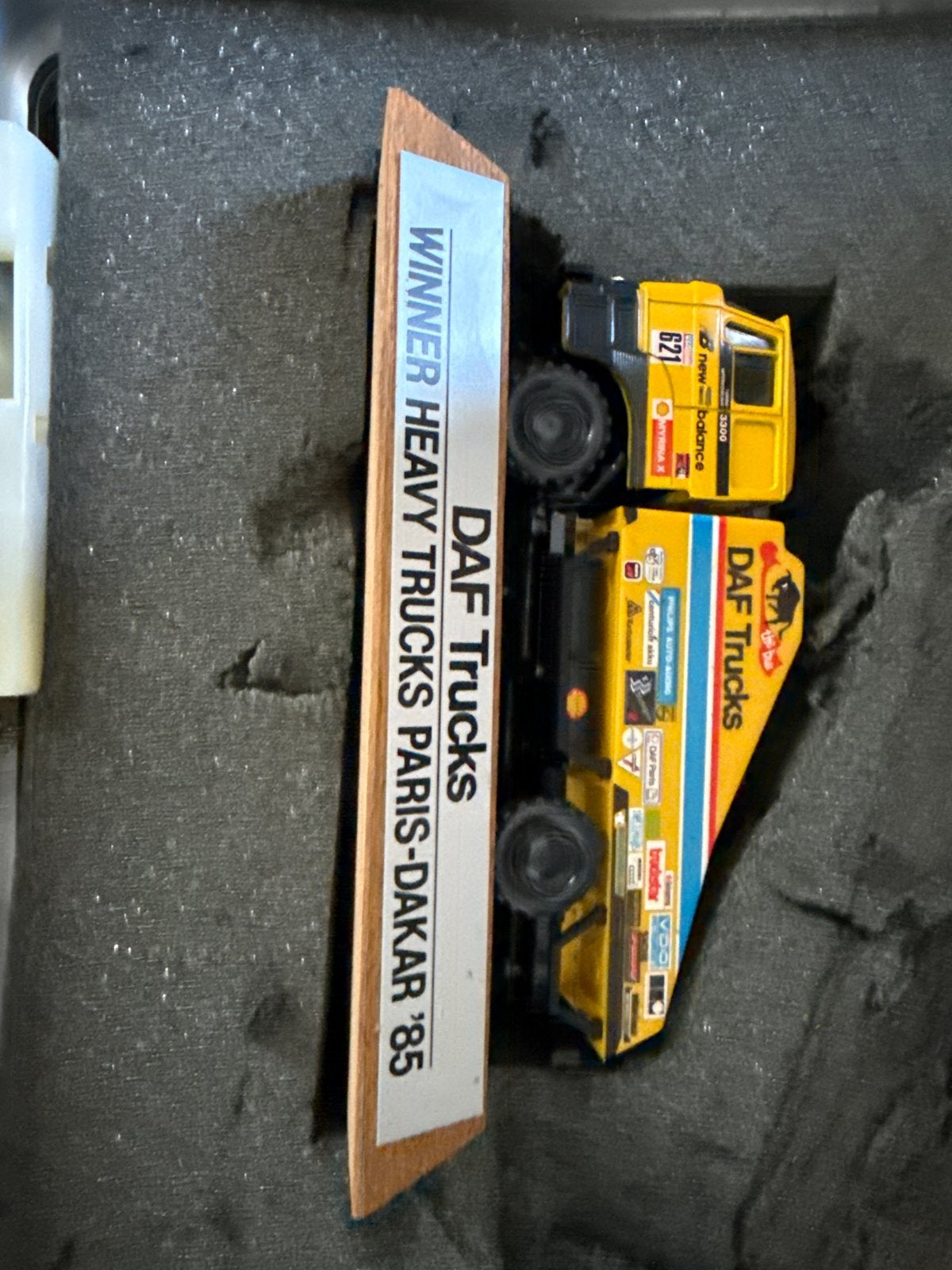 DAF Trucks Parijs-Dakar '85 model in koffer, Overige merken, 1:50 of kleiner, Ophalen of Verzenden, Zo goed als nieuw