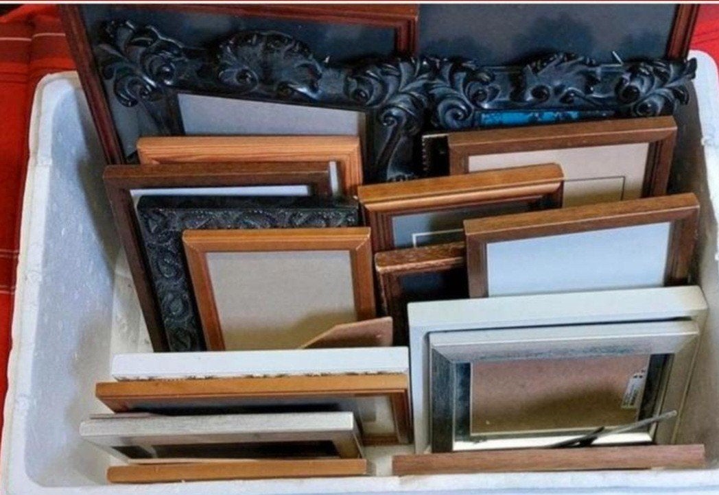 Doos met allerlei soorten en maten fotolijsten, Ophalen of Verzenden
