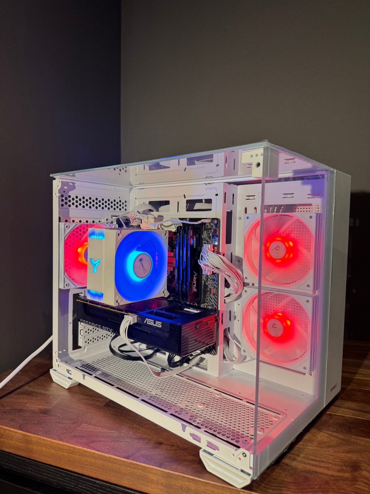 Witte Gaming PC | RTX 5050 | i5-10400F | 16GB | 1TB SSD, Ophalen, Zo goed als nieuw, Gaming, SSD