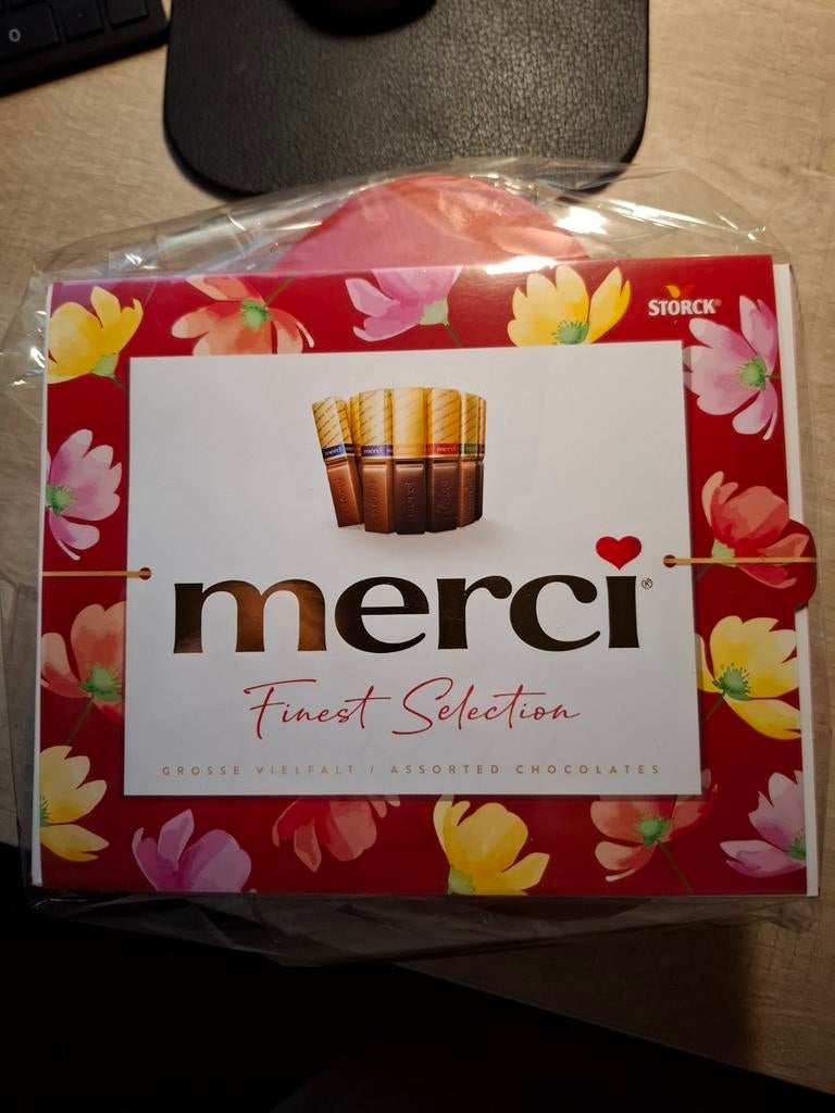 Doosje Merci chocolade en hartendoosje, Ophalen of Verzenden