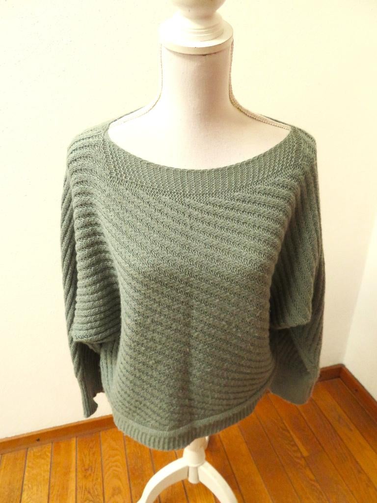 H57 HAILYS korte wijde trui salie groen en ivoor wit 42/44, Kleding | Dames, Maat 42/44 (L), Ophalen of Verzenden, Zo goed als nieuw