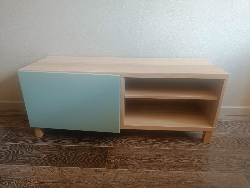 IKEA Besta TV-meubel met Stubbarp poten, lichthout, Ophalen, Gebruikt, 100 tot 150 cm, Minder dan 100 cm