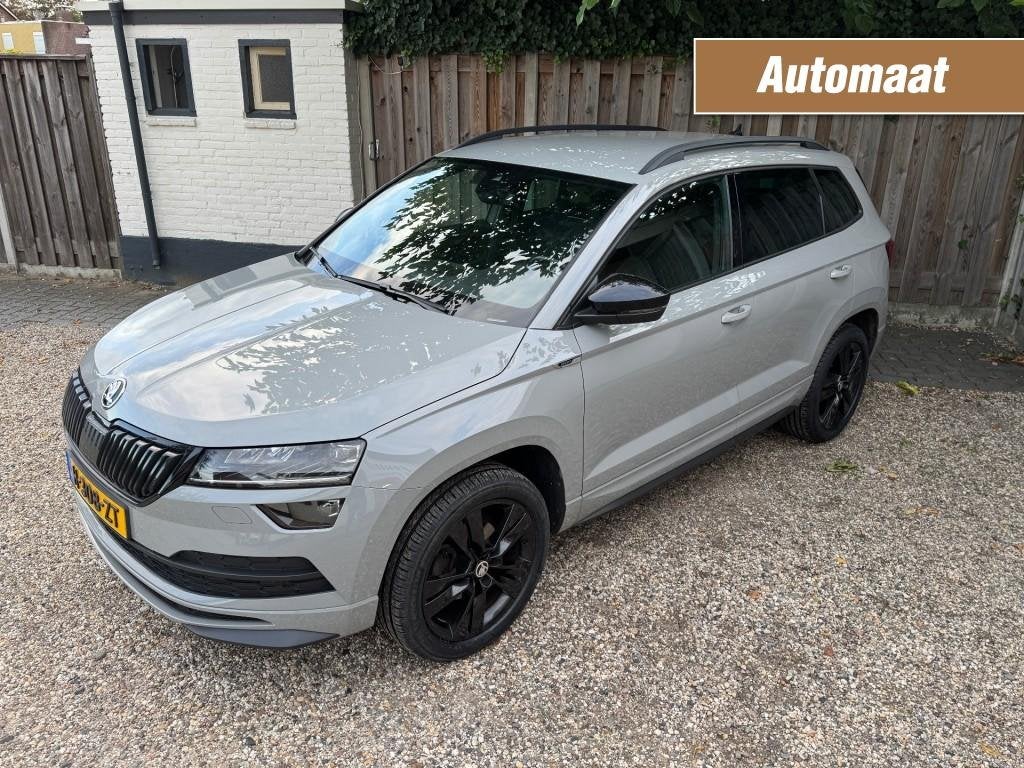 Skoda KAROQ 1.5 TSI SPORTL. BUS. automaat,trekhaak,sport,bla, 4 cilinders, Bedrijf, 690 kg, 19 km/l