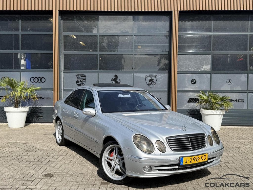 Mercedes E-klasse 350 Avantgarde-V6-Airco-Schuifdak-NieuwAPK, Auto's, Automaat, Achterwielaandrijving, Gebruikt, Euro 4